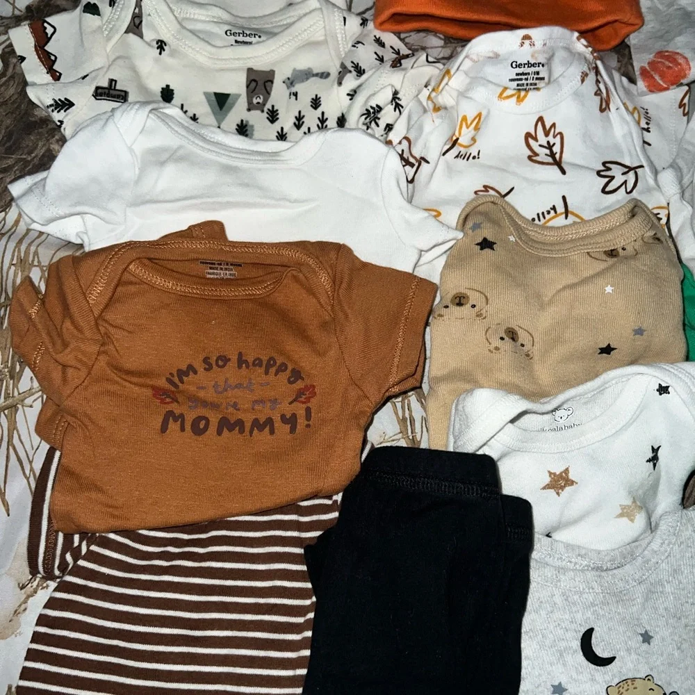 Set of newborn clothes - Picture 2 of 4